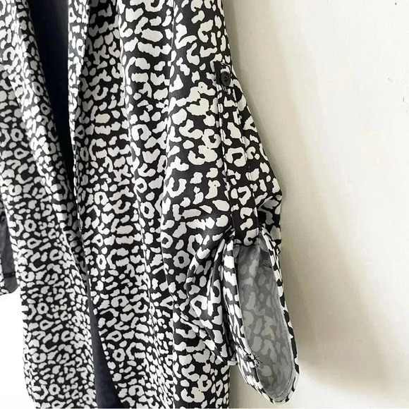 VICI Resilient Leopard Blazer Medium EUC - Picture 4 of 8